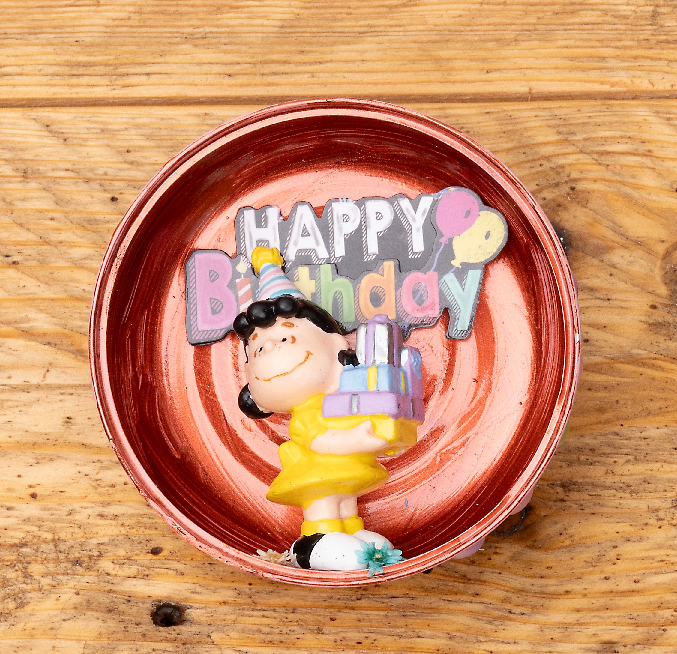 ”Happy Birthday” Dose mit Lucy-Schleichfigur